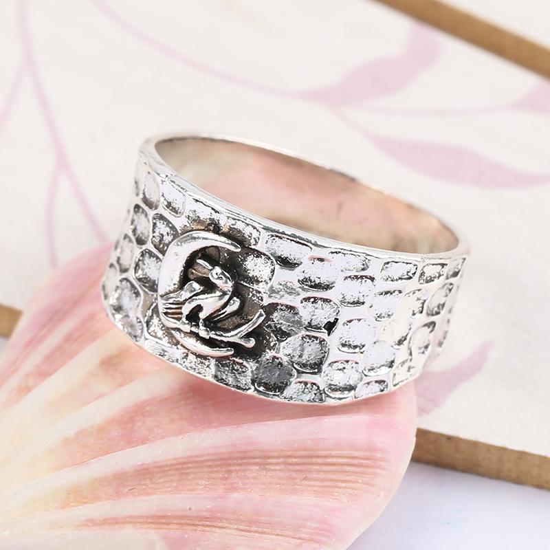 Cluster Rings Vintage Mysterious Raven Design For Women Punk Gothic Silver Plated Engraved Ring Bird Moon Wide Men Jewelry Gift
Cluster Rings Vintage Mysterious Raven Design For Women Punk Gothic Silver Plated Engraved Ring Bird Moon Wide Men Jewelry Gift