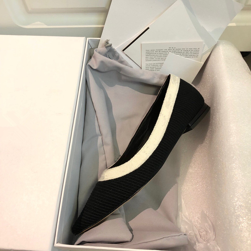 Alexander Luxury designersandals slipper women shoes Causal Outdoor Sexy Straw shoe Platform Solid sandal Lastest Flat bottom slipp, Choose the color
Alexander Luxury designersandals slipper women shoes Causal Outdoor Sexy Straw shoe Platform Solid sandal Lastest Flat bottom slipp, Choose the color