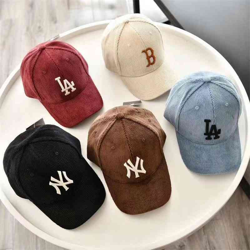 Korean dongdamen 21 spring men's and women's large letter corduroy baseball hat fashion personality, Black
Korean dongdamen 21 spring men's and women's large letter corduroy baseball hat fashion personality, Black