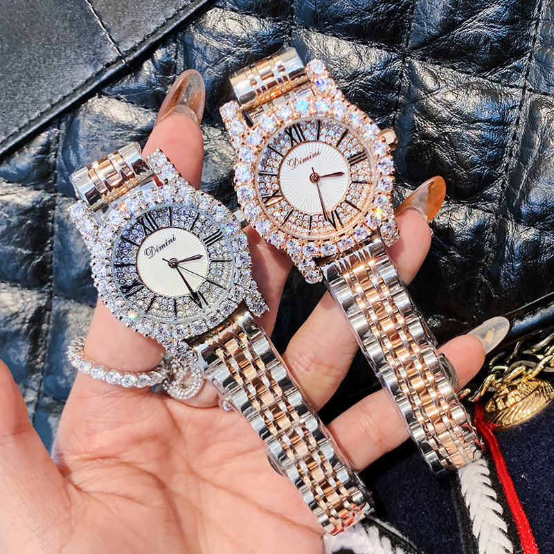 Dimini Timini Small Fragrance Steel Band Rhine-stone Women's Fashion Exquisite Waterproof Quartz Watch, Gold belt between silver plates
Dimini Timini Small Fragrance Steel Band Rhine-stone Women's Fashion Exquisite Waterproof Quartz Watch, Gold belt between silver plates