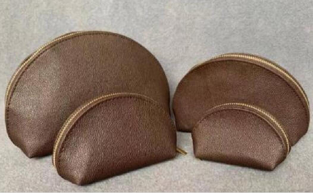 New Cosmetic Bags for Women Designer Brand toiletry pouch Clutch Bag for Ladies Fashion Small Purse Bag Wallet make up Case Handbag
New Cosmetic Bags for Women Designer Brand toiletry pouch Clutch Bag for Ladies Fashion Small Purse Bag Wallet make up Case Handbag