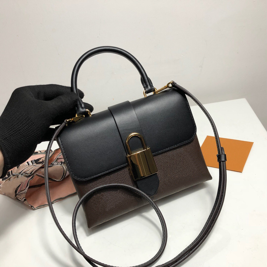 High Quality Genuine Leather bag LOCKY BB presbyopia Totes lock postman portable women handbag Shoulder Bags handbags, I need see other product
High Quality Genuine Leather bag LOCKY BB presbyopia Totes lock postman portable women handbag Shoulder Bags handbags, I need see other product