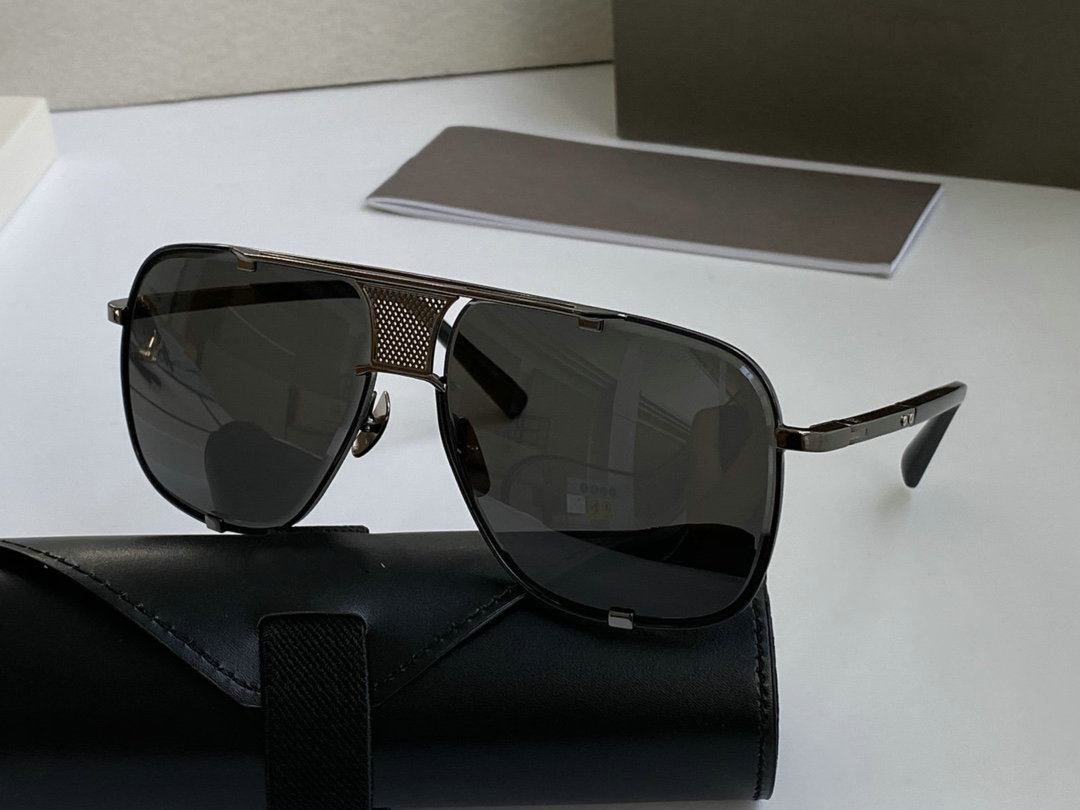Oversize Mens Sunglasses Minimalist Metal Sunglasses 2021 Trendy Square Sun Glasses For Female Chic Eyewear Top quality uv400 Lenses, White;black
Oversize Mens Sunglasses Minimalist Metal Sunglasses 2021 Trendy Square Sun Glasses For Female Chic Eyewear Top quality uv400 Lenses, White;black