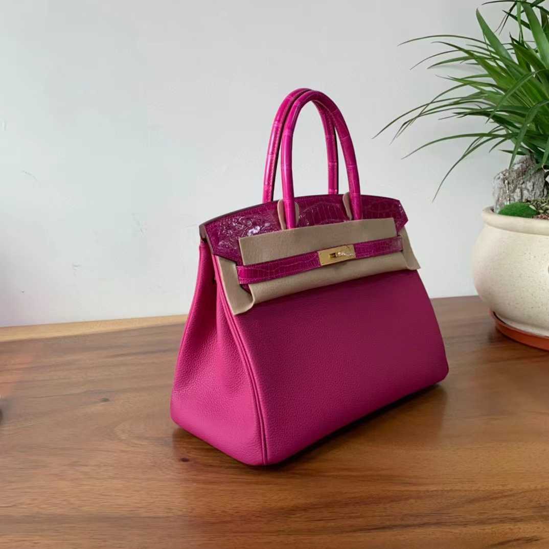 Handbag Bk H family BK bag 30cml3 rose purple Togo leather bright face crocodile hand sewn wax thread goat touch, 30cml3 rose purple gold buckle
Handbag Bk H family BK bag 30cml3 rose purple Togo leather bright face crocodile hand sewn wax thread goat touch, 30cml3 rose purple gold buckle