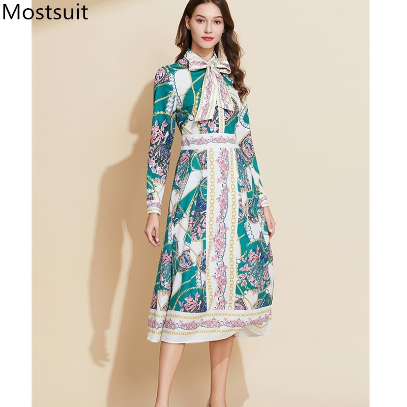 Spring Runway Fashion Printed Long Dress Women Sleeve Bow Collar Vintage Party Office Female Dresses Vestidos Mujer 210518, Picture color
Spring Runway Fashion Printed Long Dress Women Sleeve Bow Collar Vintage Party Office Female Dresses Vestidos Mujer 210518, Picture color