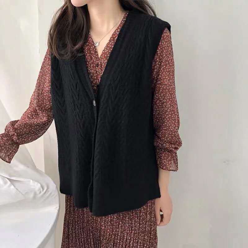 Autumn Winter Loose Women Sleeveless Sweater Tops Chic V-neck Twisted Ladies Solid Knitted Vests Femme Waistcoat 210519