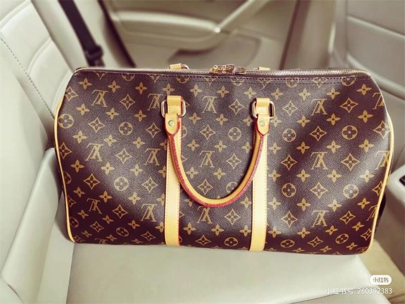 lv LOUIS Bags Mens Handbags BAG VITTON Capacity Luggage Bag designer luxury DuffleBag for men Shoulder Bags Travel BAG
lv LOUIS Bags Mens Handbags BAG VITTON Capacity Luggage Bag designer luxury DuffleBag for men Shoulder Bags Travel BAG