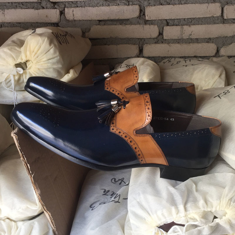dress shoes genuine leather style slip on the plate male loafers banquet wedding party blue shoes sliding in casual business jxet, Black
dress shoes genuine leather style slip on the plate male loafers banquet wedding party blue shoes sliding in casual business jxet, Black