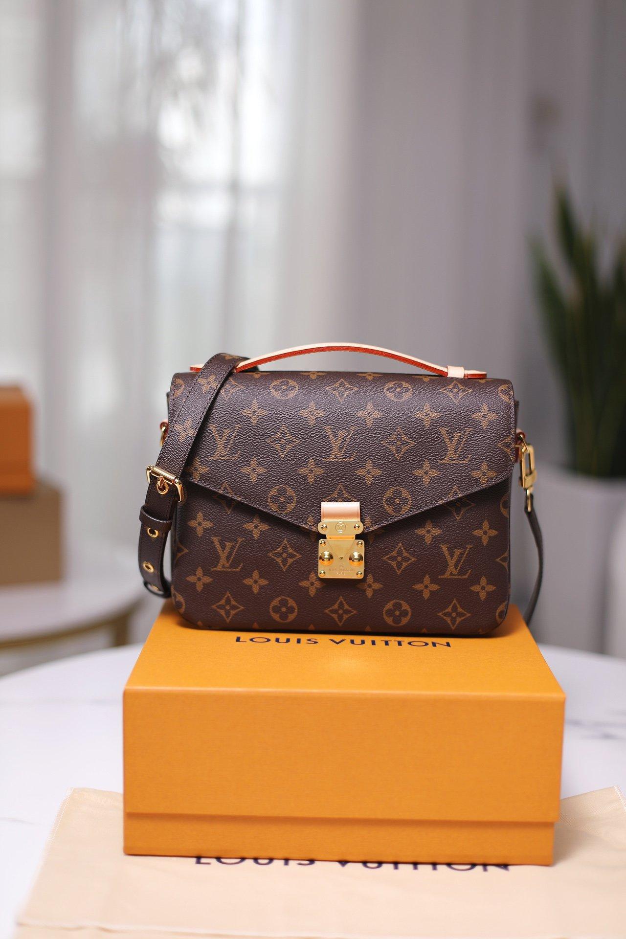 New Designer Crossbody Messenger Shoulder Bags Clutch Genuine Leather Fashion Women Travel GGLVLouis
Vitton YSL
VUTTON, Red;black
New Designer Crossbody Messenger Shoulder Bags Clutch Genuine Leather Fashion Women Travel GGLVLouis
Vitton YSL
VUTTON, Red;black