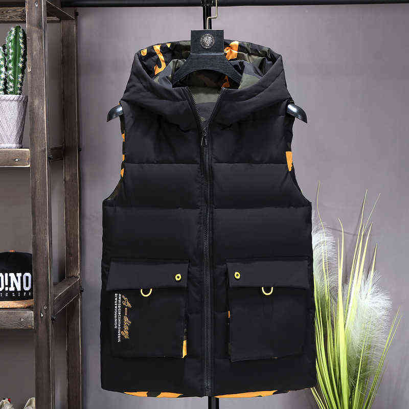 Winter Camouflage Vest Men Both Side Wear Thicken Warm cotton-padded Hooded Solid Color Big Pockets waistcoat 4XL 5XL 6XL 211111