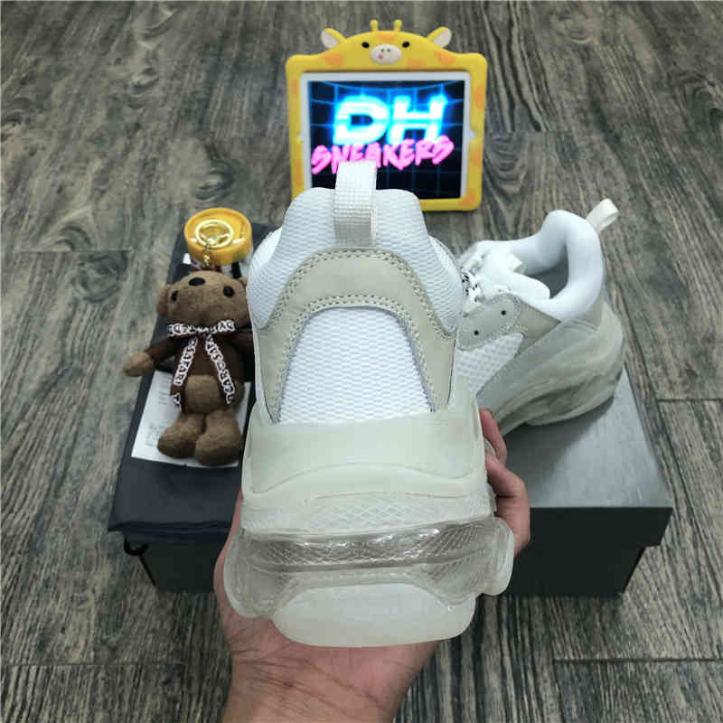 Shoes with Logo Top Paris 17FW Triple S Boots Men Women Green White Vintage Old Dad Grandpa, Black
Shoes with Logo Top Paris 17FW Triple S Boots Men Women Green White Vintage Old Dad Grandpa, Black