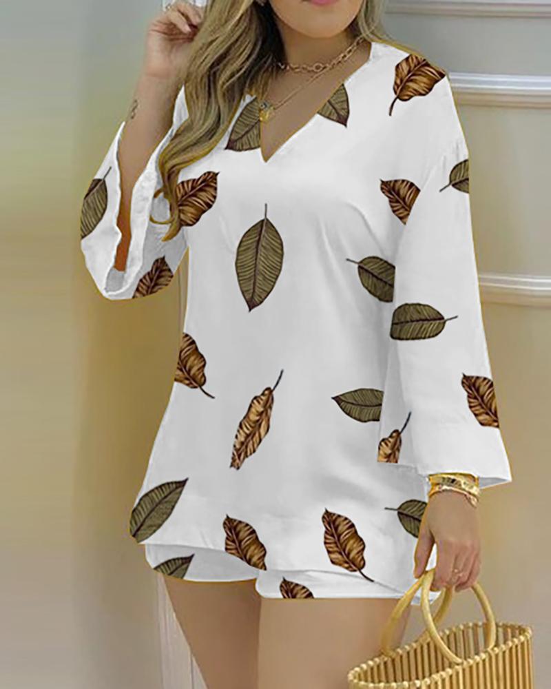 Summer Women Plain Bell Sleeve V-Neck Top & Shorts Set New Femme 9 Styles Casual Long Sleeve Blouse & Short Pants Suits 210415
