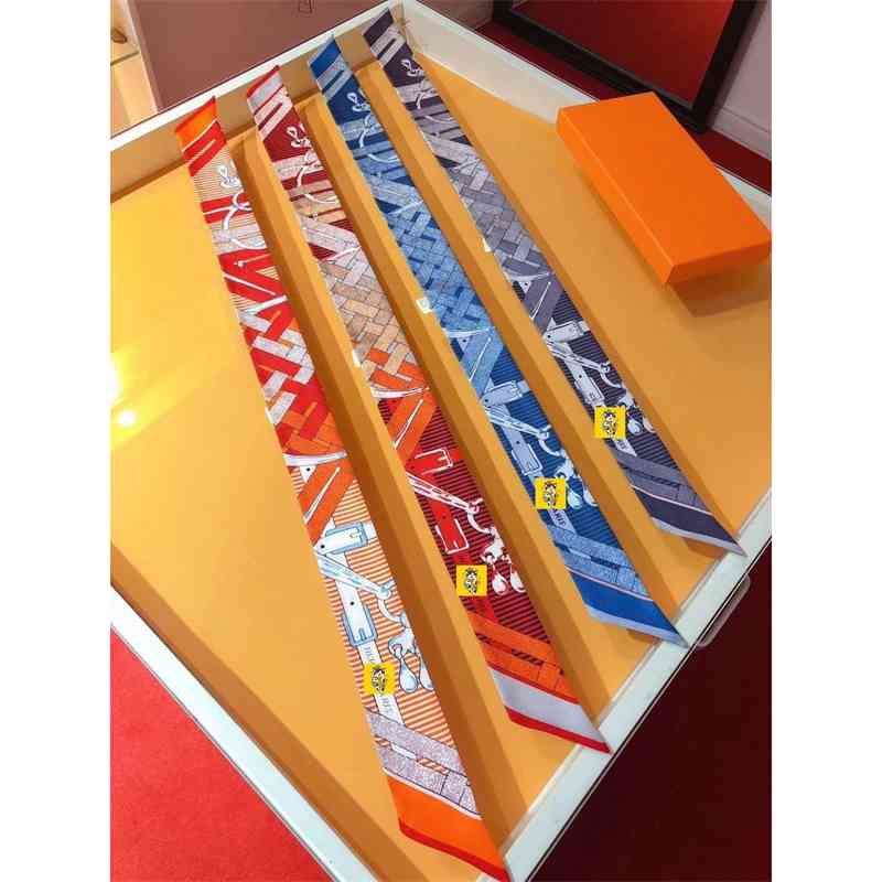 New H family binding bag handle ribbon thin, narrow and long silk bundle women's versatile scarf
New H family binding bag handle ribbon thin, narrow and long silk bundle women's versatile scarf
