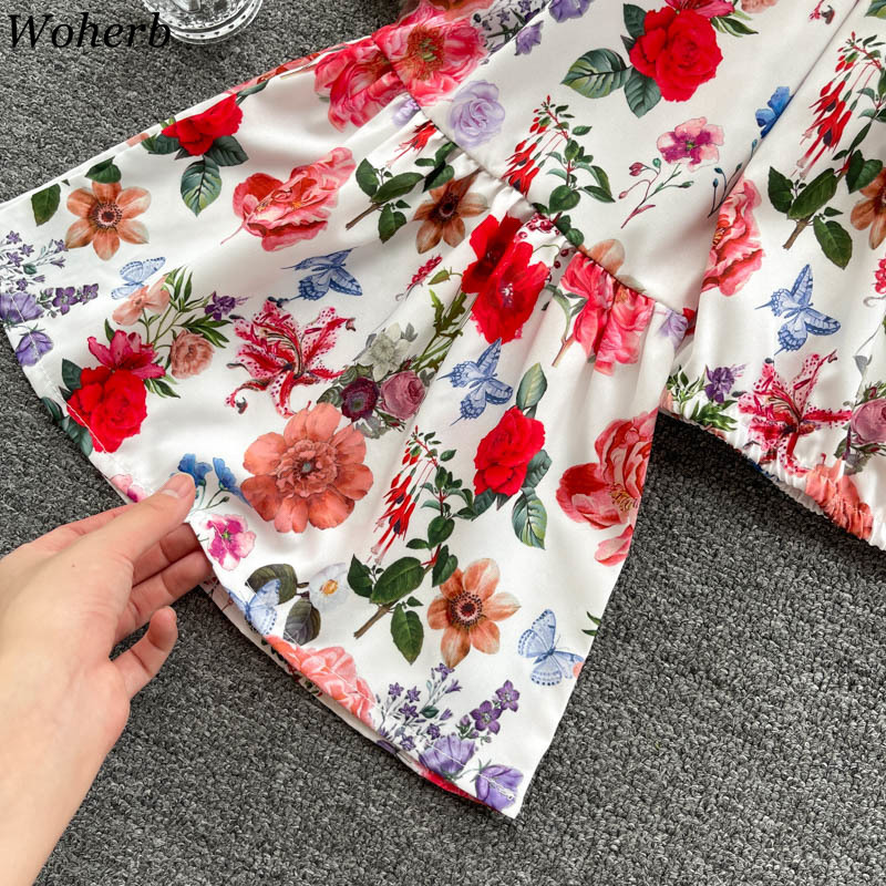 Sexy Off Shoulder Print Blouses Womens Slash Neck Elastic Pleated Shirts Summer Fashion Slim Fit Streetwear Short Tops 210519