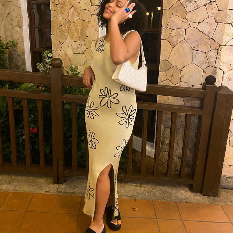2021floral print summer party y2k bodycon dress women vintage harajuku knitted dress backless skinny korean outfits cuteandpsycho, Black;gray
2021floral print summer party y2k bodycon dress women vintage harajuku knitted dress backless skinny korean outfits cuteandpsycho, Black;gray