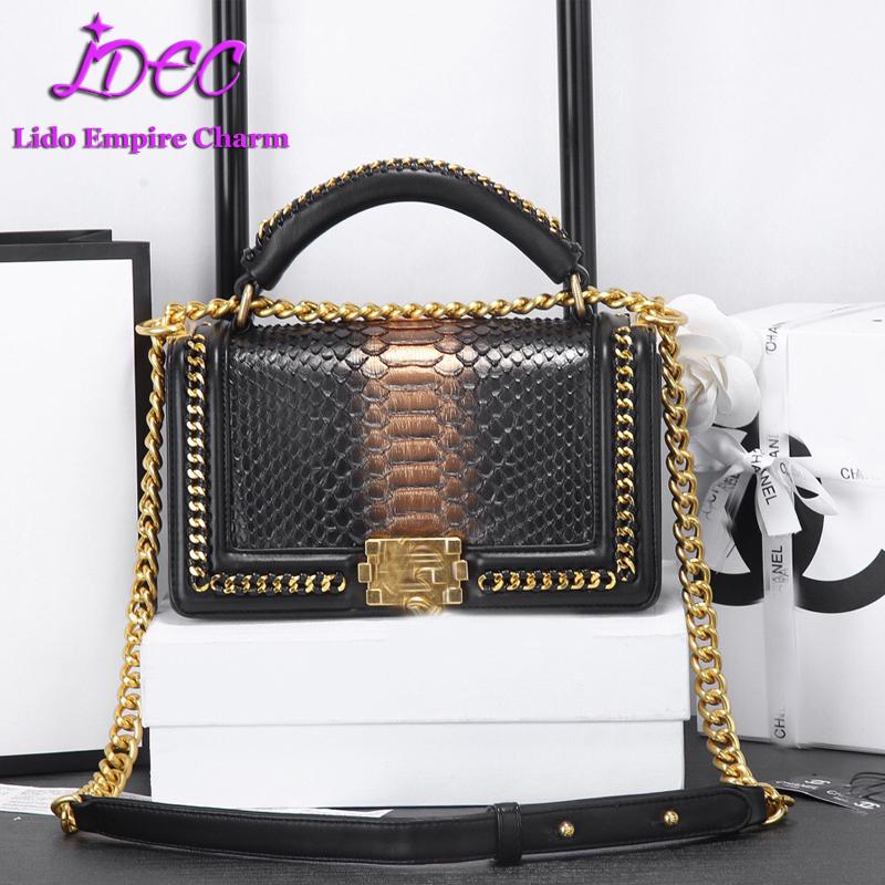 Cosmetic Bags & Cases High Quality African Python Skin With Italian Cowhide Pure Hand Woven Frame Inner Sheepskin Handbag One Shoulder Bag M, Black
Cosmetic Bags & Cases High Quality African Python Skin With Italian Cowhide Pure Hand Woven Frame Inner Sheepskin Handbag One Shoulder Bag M, Black