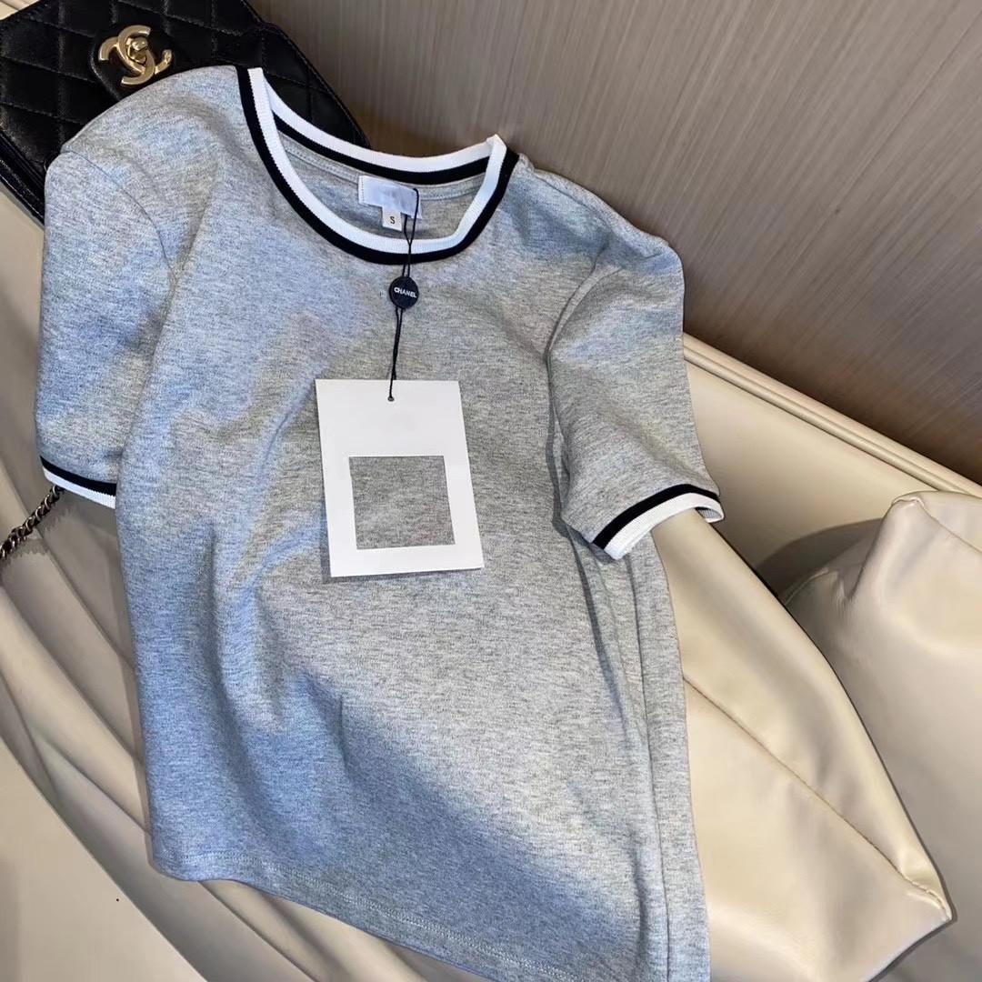 2021 women's round neck letter embroidery black and white contrast color collar slim slimming short-sleeved T-shirt ultra short T-shir
2021 women's round neck letter embroidery black and white contrast color collar slim slimming short-sleeved T-shirt ultra short T-shir