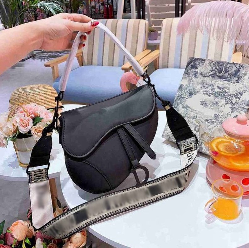 High Quality Brand Leather Shoulder Bags Luxury Handbag Wallet Women Crossbody Bag Fashion Vintage Handbags -L0398
High Quality Brand Leather Shoulder Bags Luxury Handbag Wallet Women Crossbody Bag Fashion Vintage Handbags -L0398