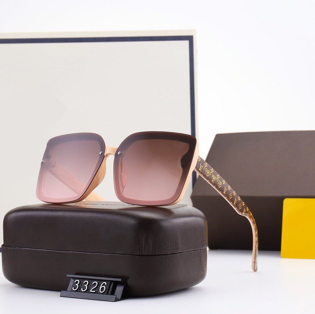 Designer original Luxury fashion Men and women design sunglasses metal frame simple generous style top quality uv400 protective glasses With, White;black
Designer original Luxury fashion Men and women design sunglasses metal frame simple generous style top quality uv400 protective glasses With, White;black