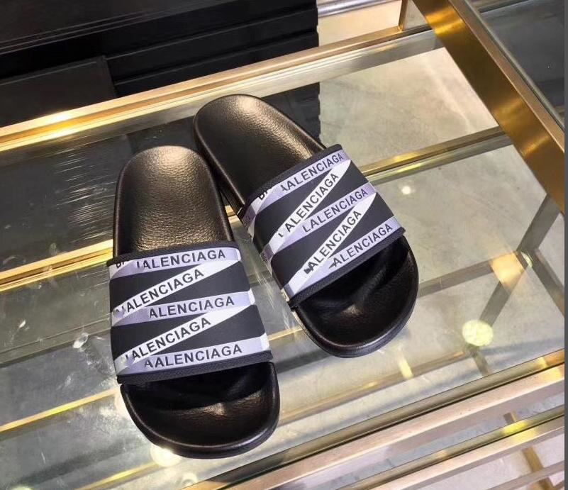 Men Women Slippers Marque Designer Rubber Slides Sandal Flat Blooms Strawberry Tiger Bees Green Black White Fashion Shoes Beach flip flop 36-46#248 
Men Women Slippers Marque Designer Rubber Slides Sandal Flat Blooms Strawberry Tiger Bees Green Black White Fashion Shoes Beach flip flop 36-46#248