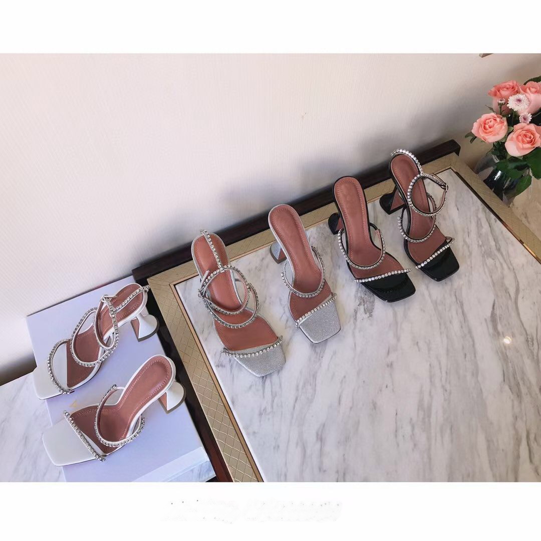 Fashion woman dress shoes designer genuine leather with sparkling crystal chunky heels lady party high heel, Black
Fashion woman dress shoes designer genuine leather with sparkling crystal chunky heels lady party high heel, Black