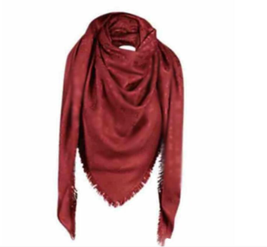 High-grade scarf classic gold thread jacquard women's scarf woollen soft shawl classic triangular shawl 140*140cm rdhzh
High-grade scarf classic gold thread jacquard women's scarf woollen soft shawl classic triangular shawl 140*140cm rdhzh
