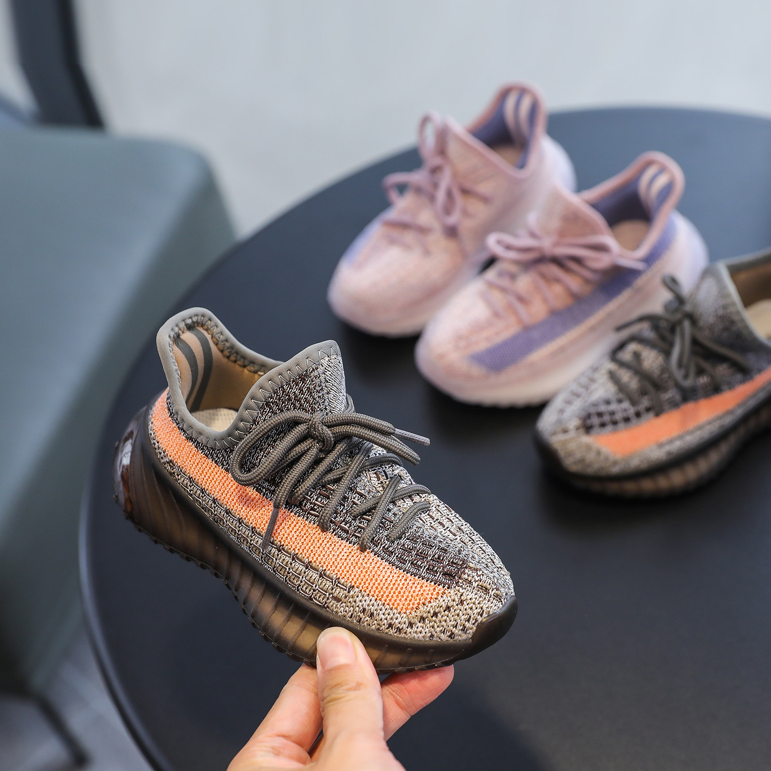 Kids Shoes Breathable Sneakers Soft Sole Knaye West Running Trainers Infant Children Big Boys And Girls Chaussures Pour Enfants, Black;red
Kids Shoes Breathable Sneakers Soft Sole Knaye West Running Trainers Infant Children Big Boys And Girls Chaussures Pour Enfants, Black;red