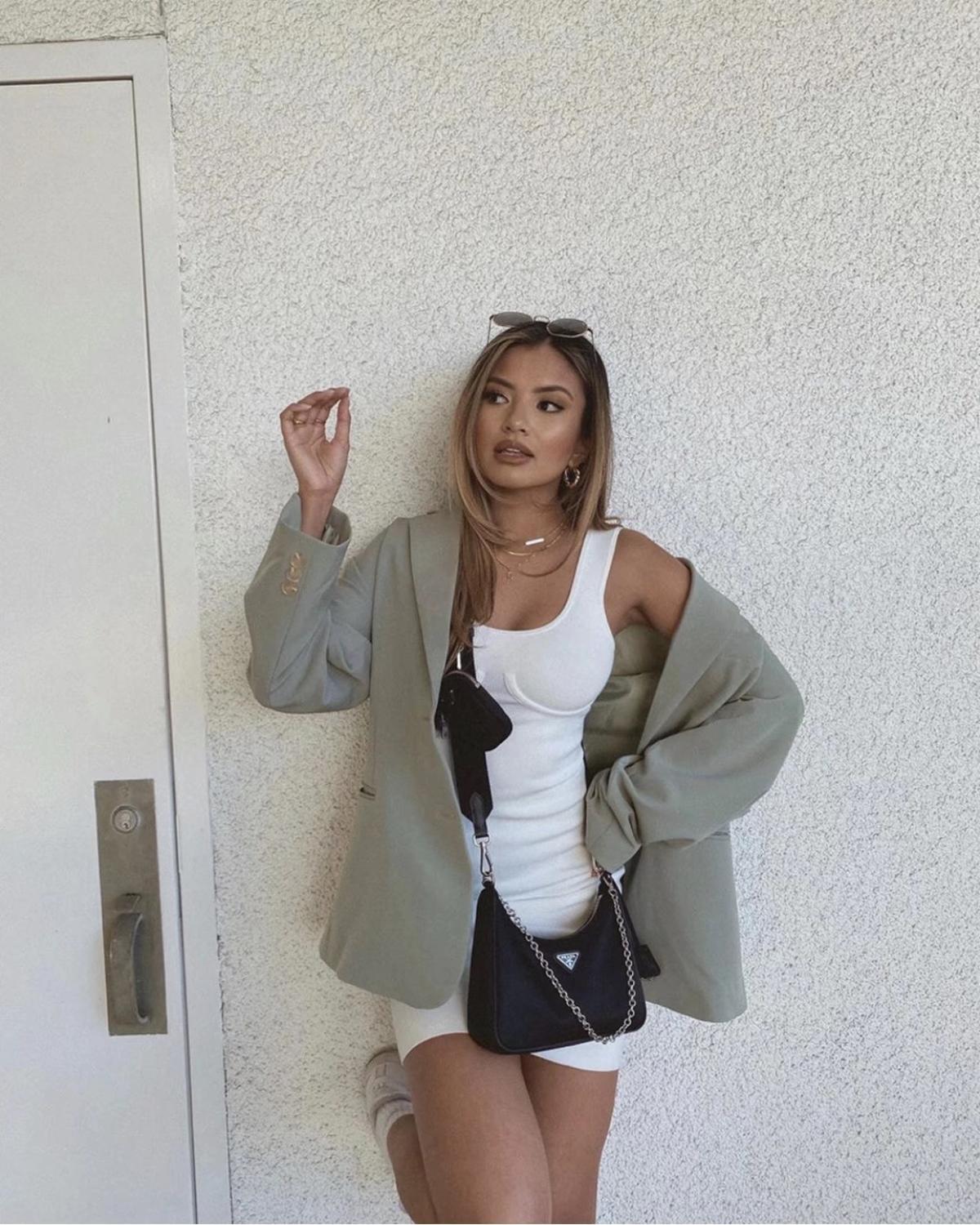 Autumn grass GREEN 2 Buttons Loose Blazer Boyfriend friend Free style Women Mid Long Suit Coat CHIC Fashion Femme 210429