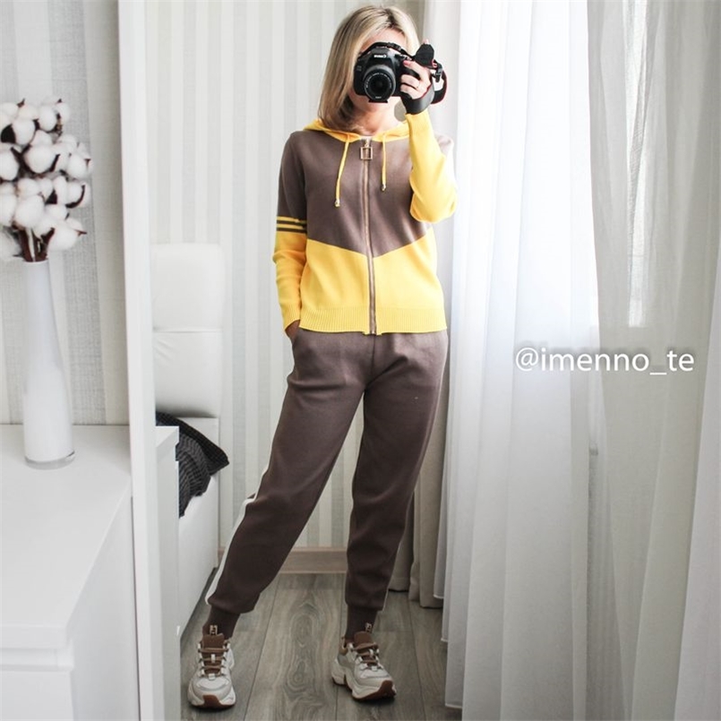 MASTGOU Hoodies Autumn Winter Women's Tracksuits Jogging Pullover Sweater Two Piece Set Sportswear 2 Piece Set Outfit Sweatshirt 211109, Black
MASTGOU Hoodies Autumn Winter Women's Tracksuits Jogging Pullover Sweater Two Piece Set Sportswear 2 Piece Set Outfit Sweatshirt 211109, Black
