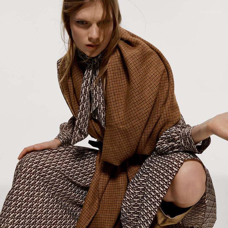 Scarves 2021 Arrival Fine Check Plaid Acrylic Scarf Women Winter Thick Warm Imitated Cashmere Blanket Shawl Wraps Brand1
Scarves 2021 Arrival Fine Check Plaid Acrylic Scarf Women Winter Thick Warm Imitated Cashmere Blanket Shawl Wraps Brand1