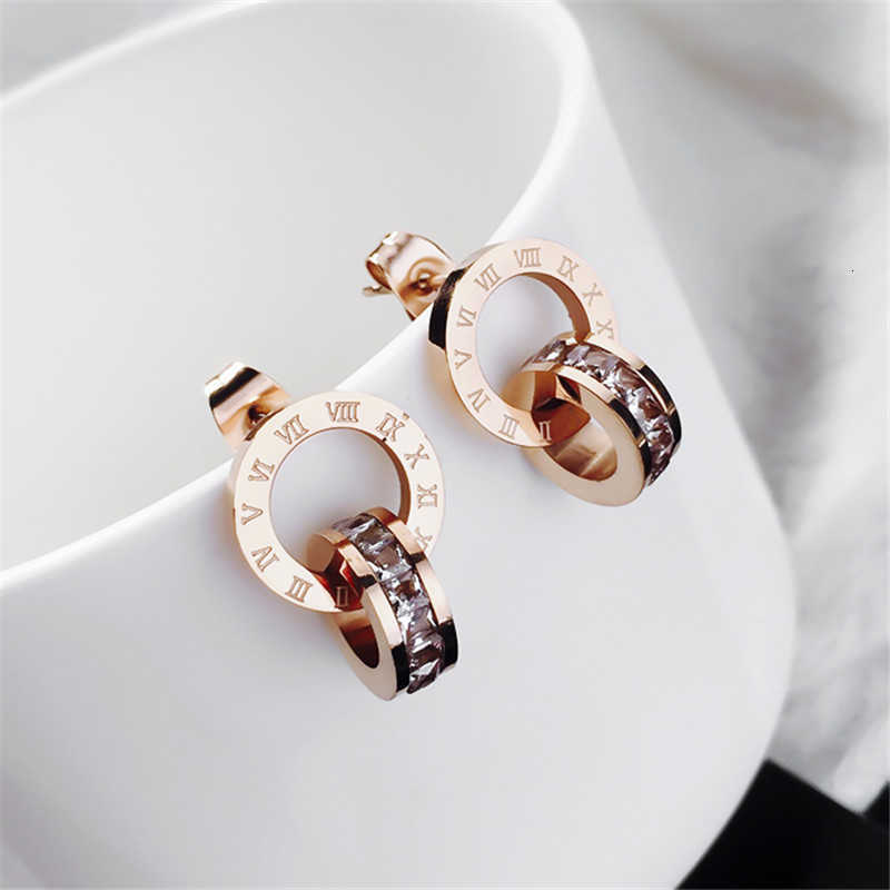 

YUN RUO 2020 Fashion Zircoina Inlay Roman Stud Earring Woman Rose Gold Color Titanium Steel Jewelry Girl Gift Party Never Fade