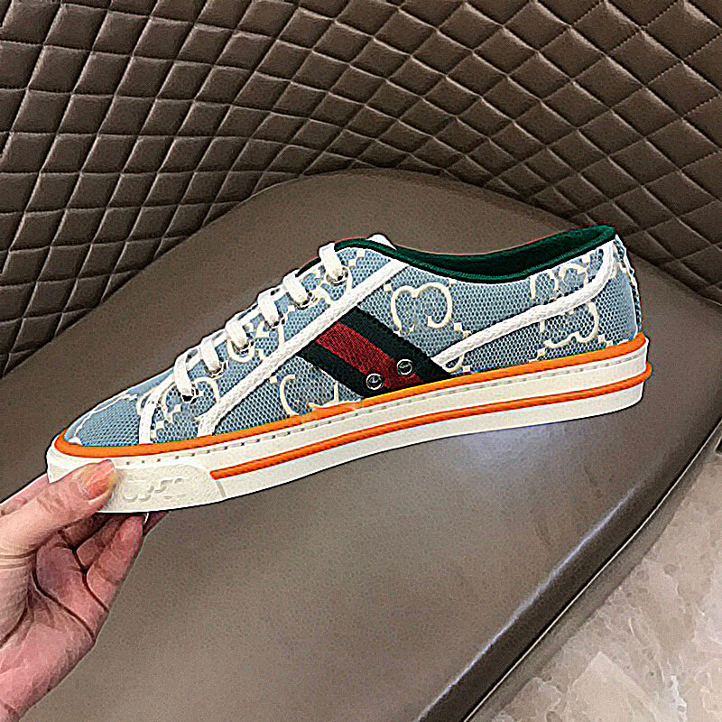 2021 The latest men's and women's design tennis 1977 sneakers, with webbing green red cotton inluxe fashion casual coach shoes, Black;red
2021 The latest men's and women's design tennis 1977 sneakers, with webbing green red cotton inluxe fashion casual coach shoes, Black;red