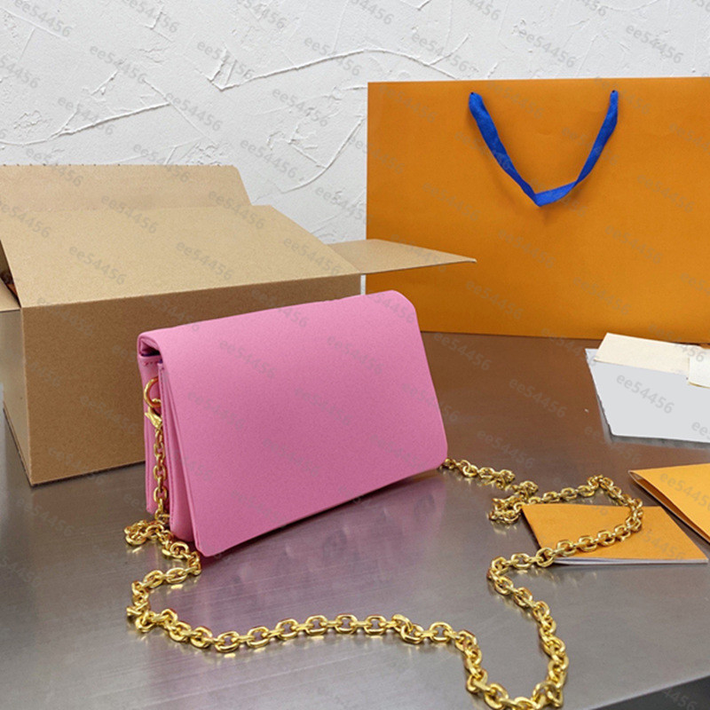Top quality Genuine Leather Chain Women's men Shoulder Bag POCHETTE COUSSIN tote Luxury Designer Crossbody L envelope Bags handbags fashion Wallet Handbag Purses, Box
Top quality Genuine Leather Chain Women's men Shoulder Bag POCHETTE COUSSIN tote Luxury Designer Crossbody L envelope Bags handbags fashion Wallet Handbag Purses, Box