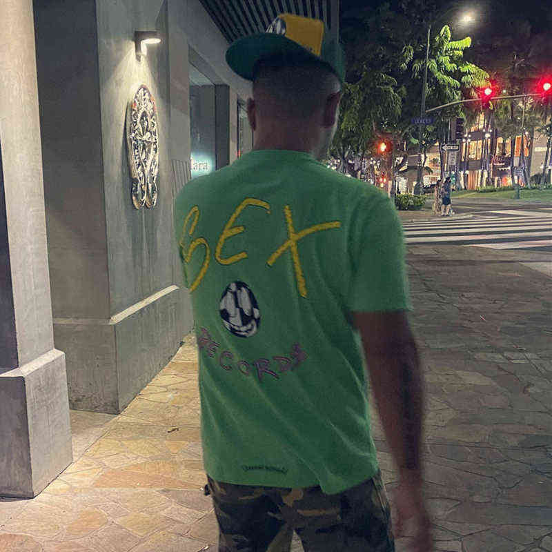 2022 summer new fashion brand Unisex couple short sleeve T-shirt personalized grass green cartoon print cro loose OS, White;black
2022 summer new fashion brand Unisex couple short sleeve T-shirt personalized grass green cartoon print cro loose OS, White;black