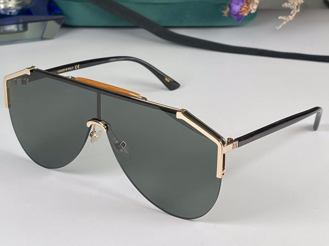 Sunglasses For Women Men Summer style Anti-Ultraviolet 0584 Retro Plate Half frame fashion Eyeglasses Random Box
Sunglasses For Women Men Summer style Anti-Ultraviolet 0584 Retro Plate Half frame fashion Eyeglasses Random Box