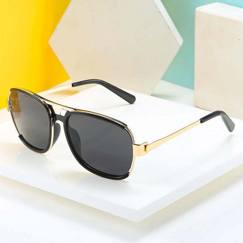 Sunglasses 2021 Fashion Top Quality Classic Pilot Style Gradient Men Brand Design Driving Sun Glasses
Sunglasses 2021 Fashion Top Quality Classic Pilot Style Gradient Men Brand Design Driving Sun Glasses