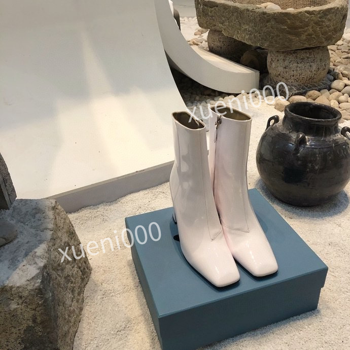 2021 Designer Plaque Boots Lace Up Ankle Boot Women Black Leather Combat Boots High Heel Winter Boot Best Quality, Choose the color
2021 Designer Plaque Boots Lace Up Ankle Boot Women Black Leather Combat Boots High Heel Winter Boot Best Quality, Choose the color