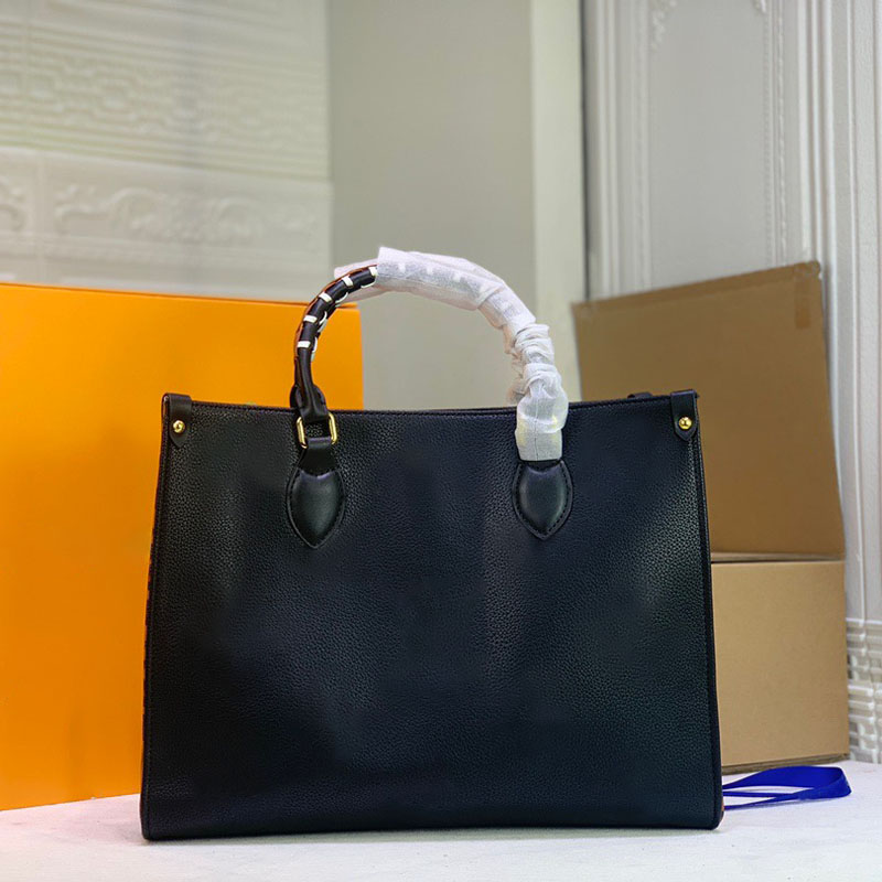 Luxurys Designer Totes Women Handbags Shoulder Bag Leather Fashion Classic Style flower Pattern Ladies Shopping Bags Crossbody Packet, Black
Luxurys Designer Totes Women Handbags Shoulder Bag Leather Fashion Classic Style flower Pattern Ladies Shopping Bags Crossbody Packet, Black