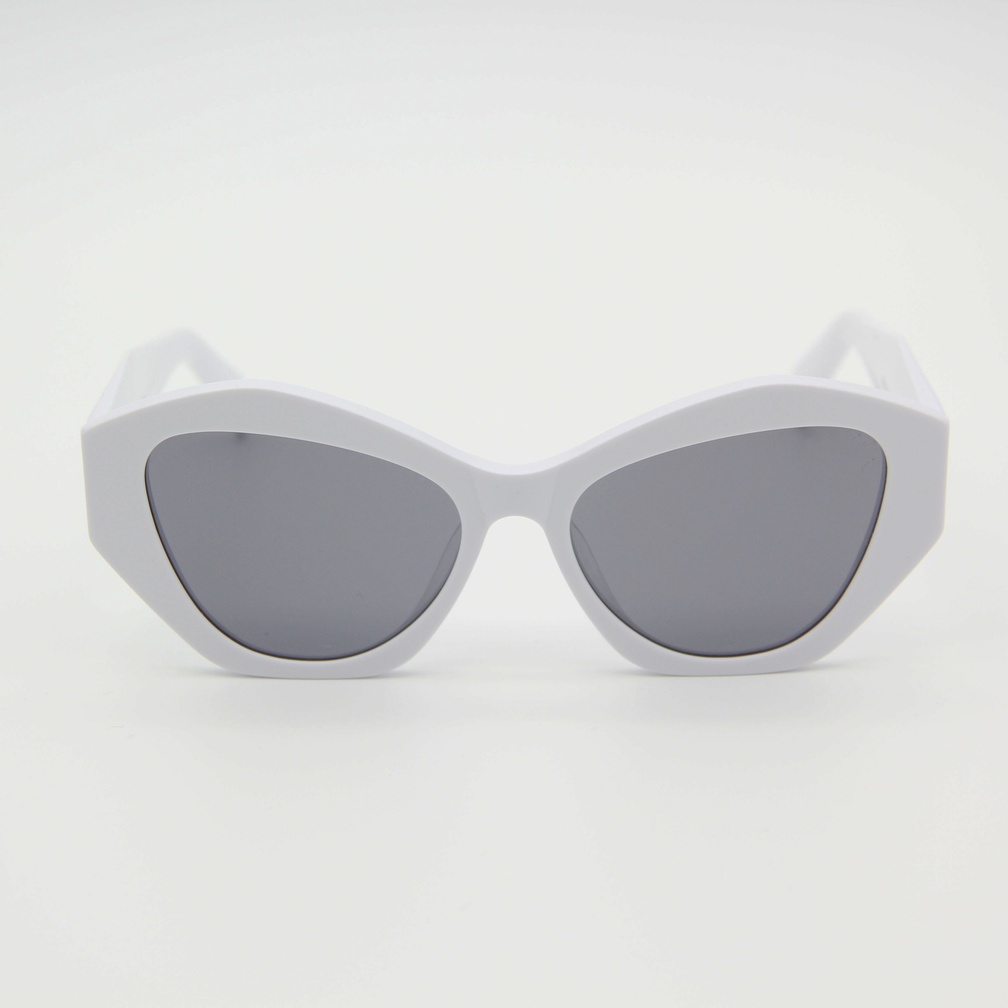 Womens Sunglasses For Women 07 Men Sun Glasses Mens fashion style protects eyes UV400 lens top quality with case, White;black
Womens Sunglasses For Women 07 Men Sun Glasses Mens fashion style protects eyes UV400 lens top quality with case, White;black