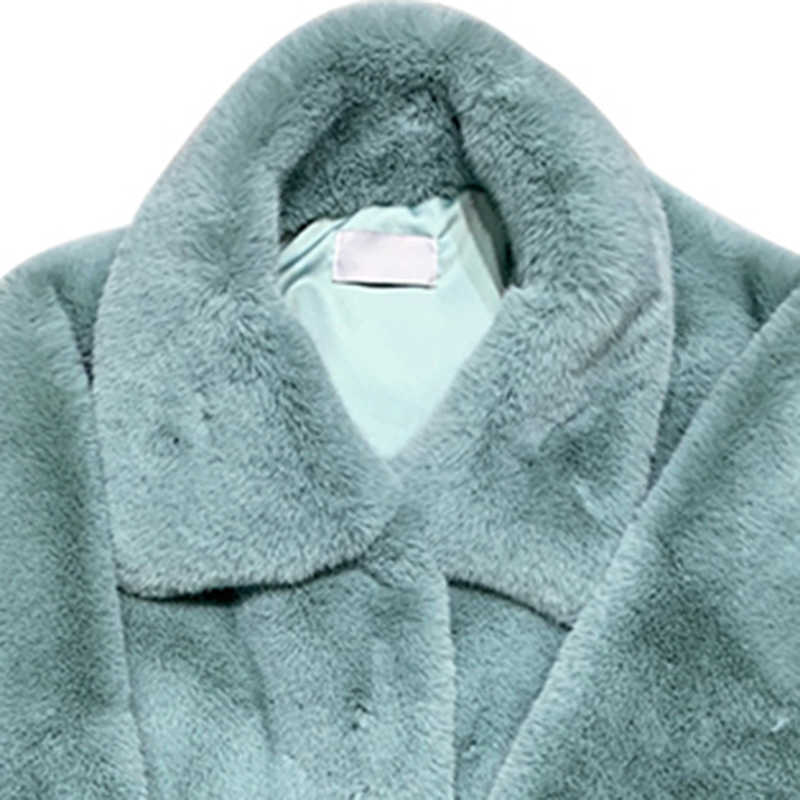 Lautaro Winter Long Oversized Warm Soft Fluffy Faux Fur Coat Women Drop Shoulder Long Sleeve Casual Loose Korean Fashion 211019