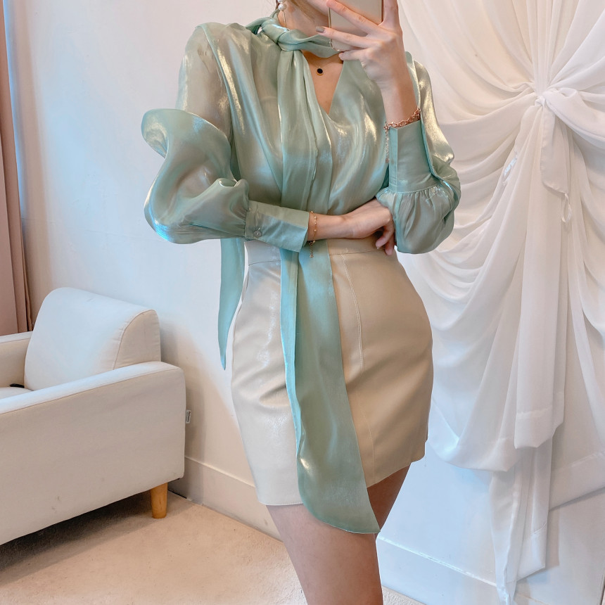 New design womens glossy fabric long sleeve korean fashion blouse shirt