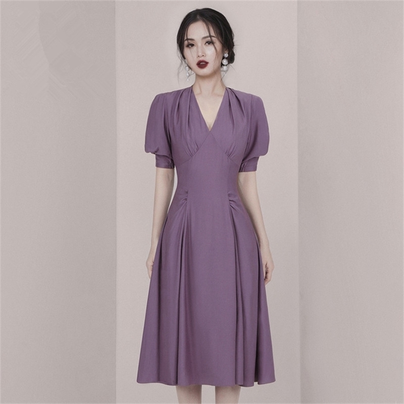 sale Spring women dress princess Puff sleeved Sexy backless V-neck buckle Fashion Solid wild straight dresses 210603, Picture color
sale Spring women dress princess Puff sleeved Sexy backless V-neck buckle Fashion Solid wild straight dresses 210603, Picture color