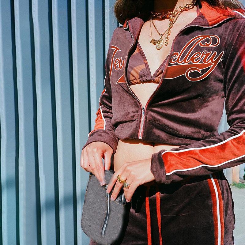 Gym Clothing Women Tracksuits Two Piece Set 2021 Winter Streetwear Letter Embroidery Velvet Zipper Sweatshirt And Pants Sets Sportswear
Gym Clothing Women Tracksuits Two Piece Set 2021 Winter Streetwear Letter Embroidery Velvet Zipper Sweatshirt And Pants Sets Sportswear