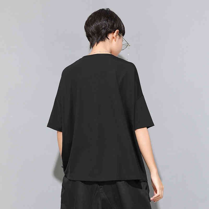 EAM Women Black Contrast Color Split Big Size Tshirt Round Neck Half Sleeve Fashion Spring Summer 1U136 210406