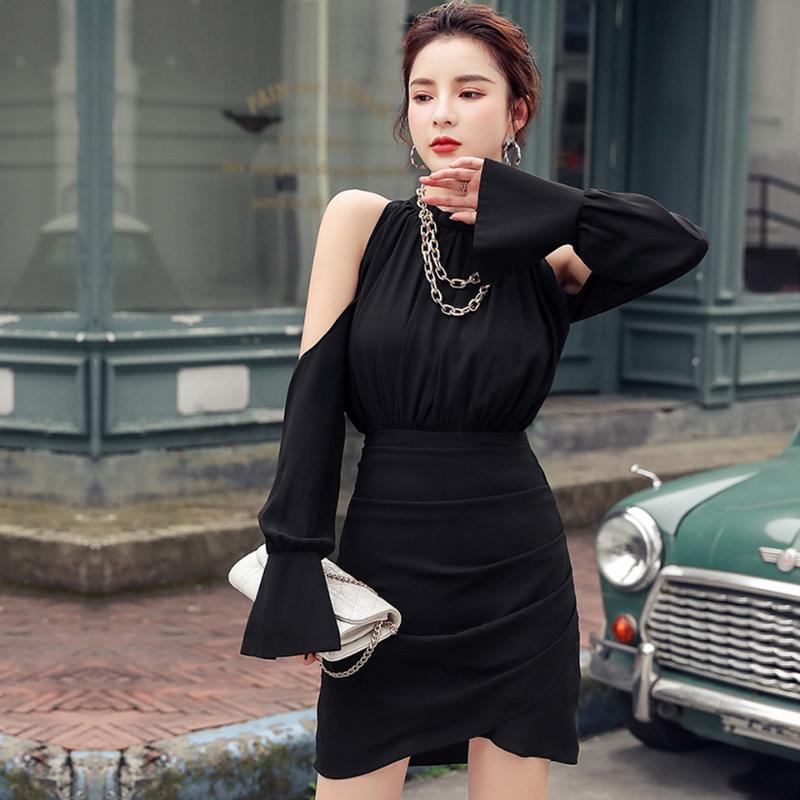 Casual Dresses Black Elegant Party Dress 2021 Spring Stand-Neck Strapless Flare Sleeve High Waist Mini Side Pleated Street