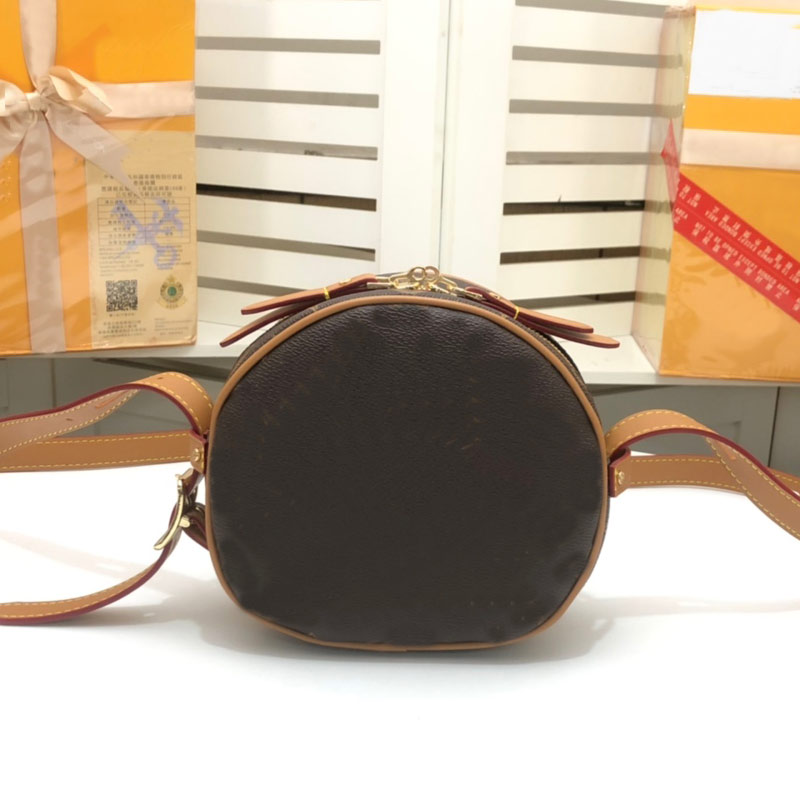 Super Cool Mini Backpack Soft Trunk Crossbody Bags Women Classic Old Flower Backpacks Fashion Case Box Package Key Chain Zero Wallet
Super Cool Mini Backpack Soft Trunk Crossbody Bags Women Classic Old Flower Backpacks Fashion Case Box Package Key Chain Zero Wallet