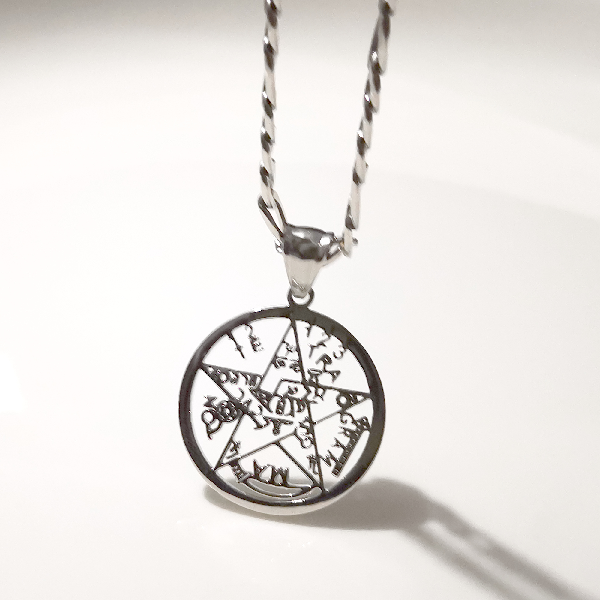 Large 45mm/ 32MM Charms Stainless Steel Religious Wicca pentagram Pendant Curb chain 5mm 24 inch Silver Mens Gifts
Large 45mm/ 32MM Charms Stainless Steel Religious Wicca pentagram Pendant Curb chain 5mm 24 inch Silver Mens Gifts