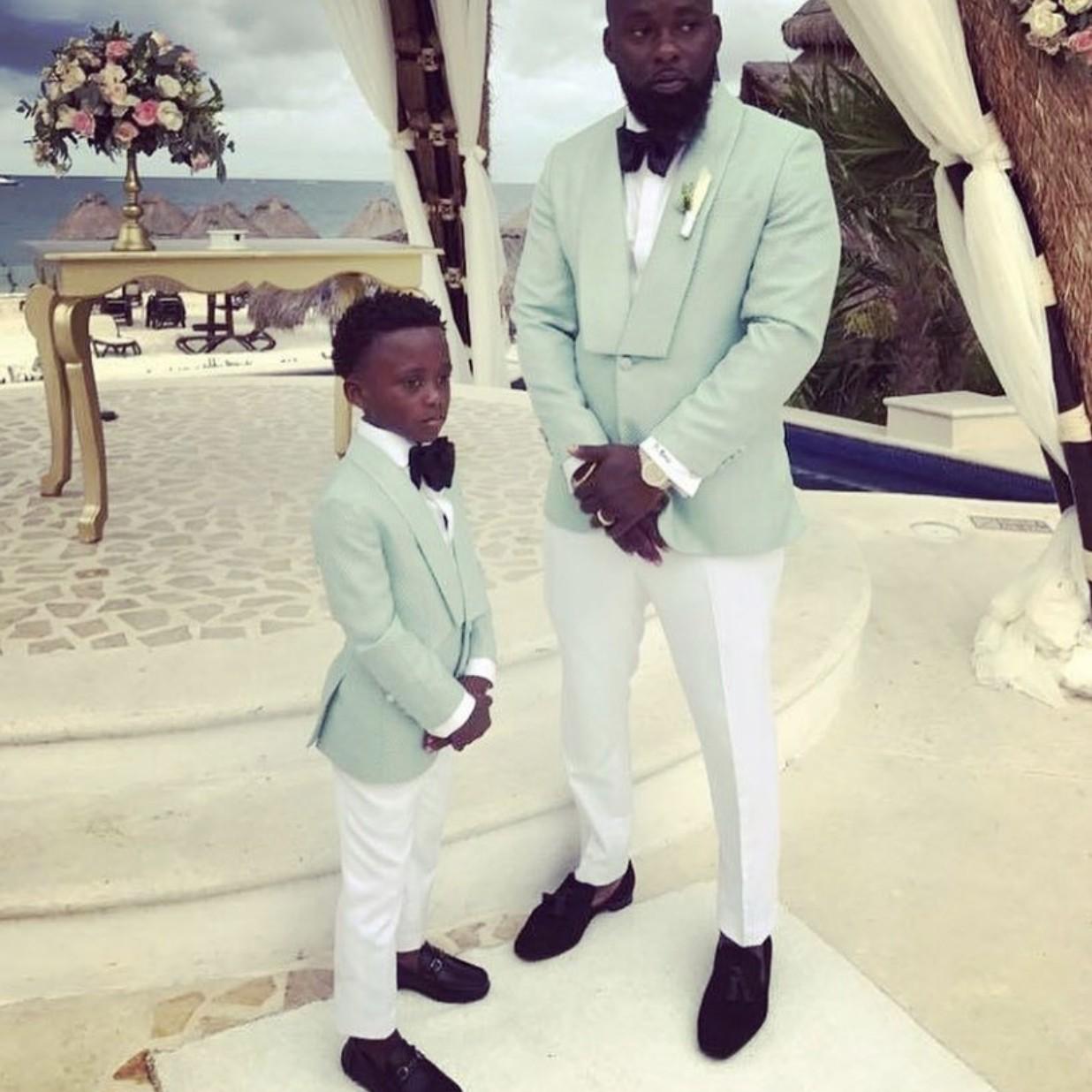 2022 Classy Wedding Tuxedos Mens Suits Slim Fit Shawl Lapel Prom BestMan Groomsmen Blazer Designs 2Piece Set Jacket +Pants Custom Made Father And Son, Brown
2022 Classy Wedding Tuxedos Mens Suits Slim Fit Shawl Lapel Prom BestMan Groomsmen Blazer Designs 2Piece Set Jacket +Pants Custom Made Father And Son, Brown