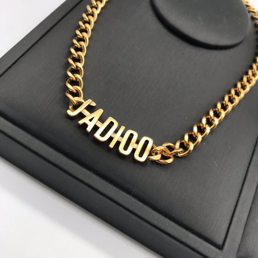 Designer jewelry new letter necklace, women's, Degas net red, the same personalized versatile brass Bracelet 3ZWB TT1A
Designer jewelry new letter necklace, women's, Degas net red, the same personalized versatile brass Bracelet 3ZWB TT1A