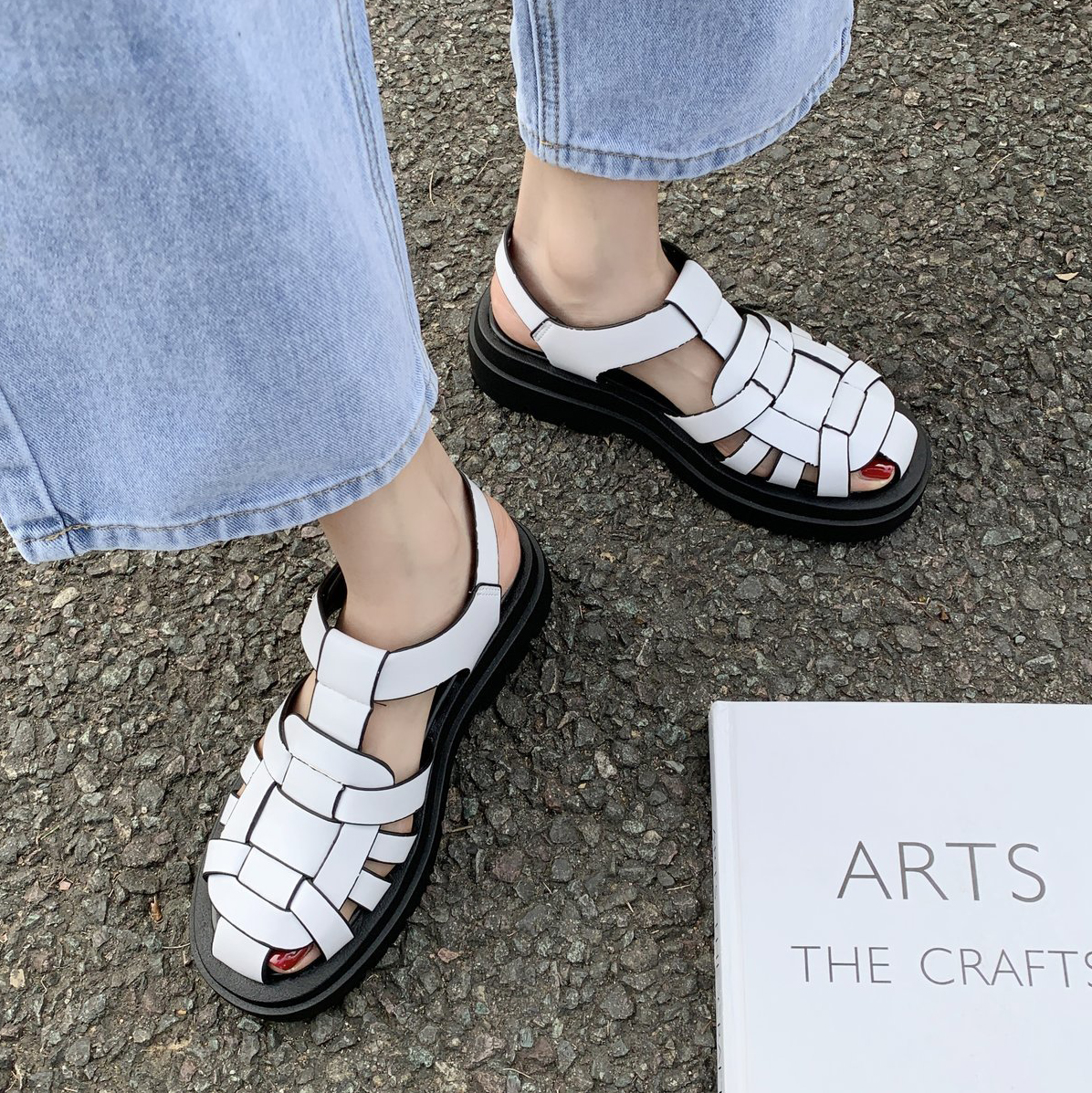 Female Sandal Comfort Shoes For Women Breathable Closed Toe Sandals 2022 Womens Shoes Ladies Comfort Block Retro Gladiator, Black
Female Sandal Comfort Shoes For Women Breathable Closed Toe Sandals 2022 Womens Shoes Ladies Comfort Block Retro Gladiator, Black